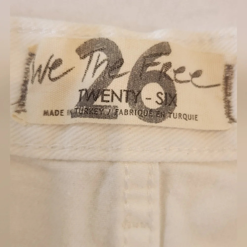 NWT || WE THE FREE || Sophia denim cut offs - Picture 8 of 8